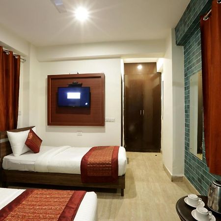 Hotel Airport Star Neu-Delhi Exterior foto