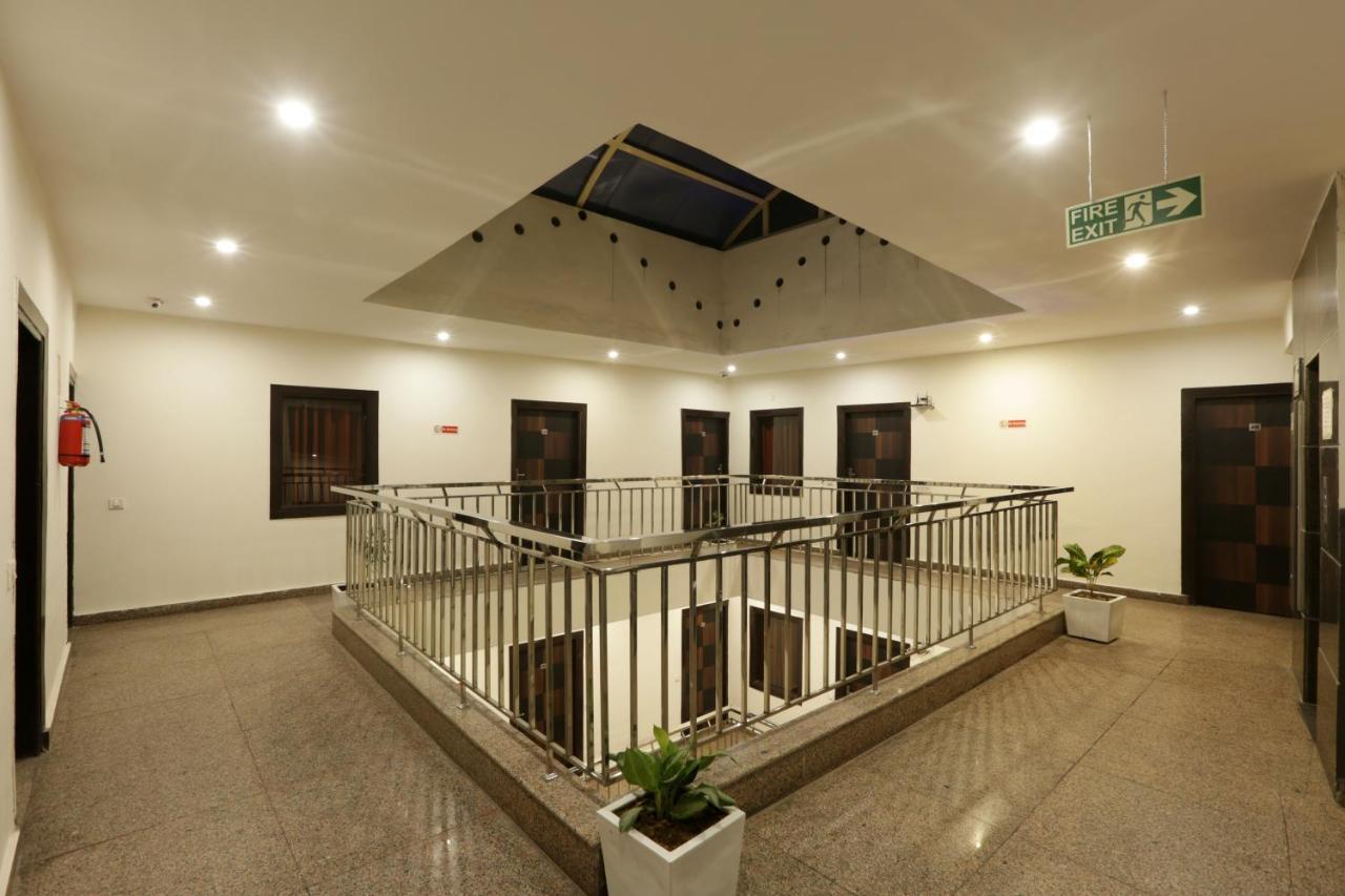 Hotel Airport Star Neu-Delhi Exterior foto