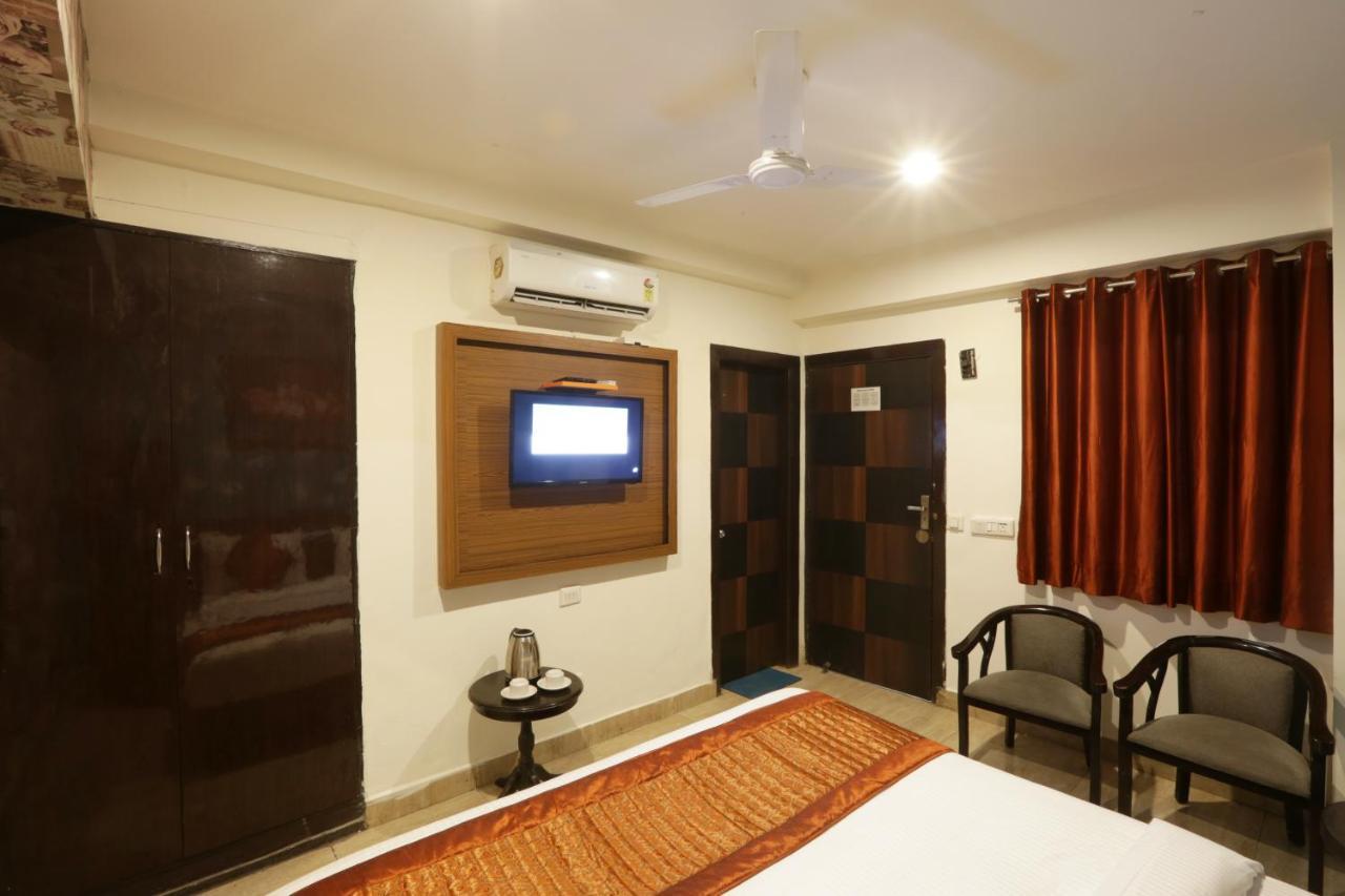 Hotel Airport Star Neu-Delhi Exterior foto
