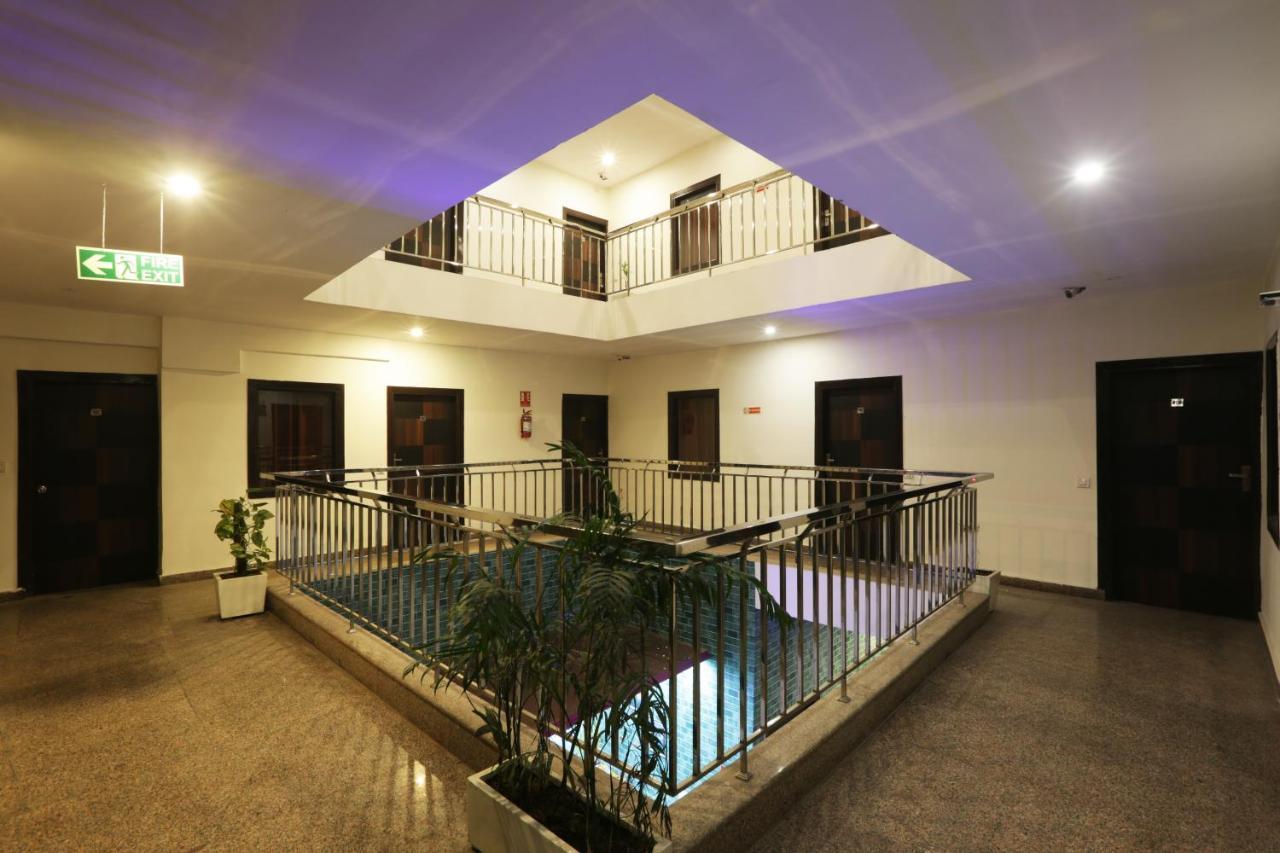 Hotel Airport Star Neu-Delhi Exterior foto