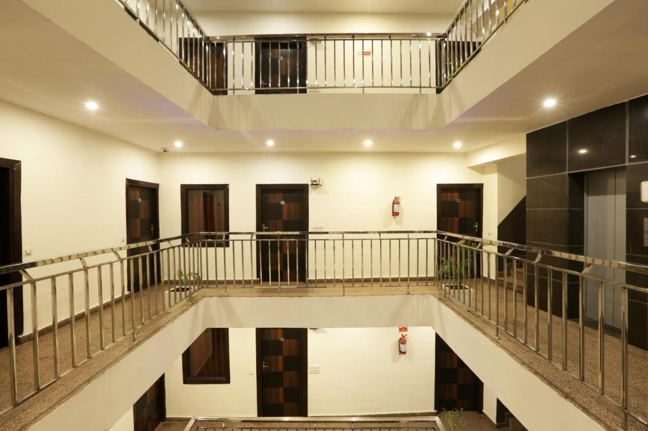 Hotel Airport Star Neu-Delhi Exterior foto